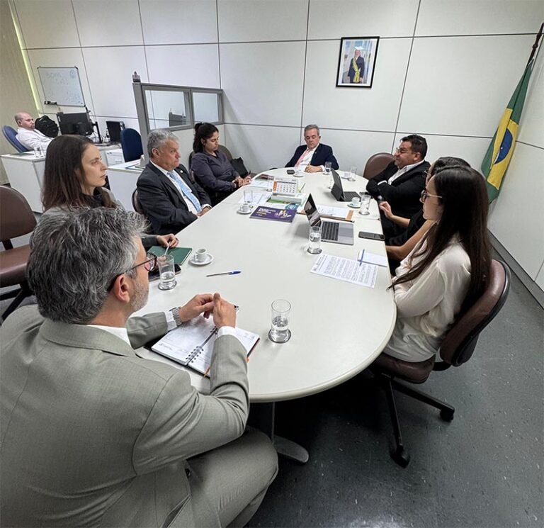 Metabase leva ao Ministério do Trabalho proposta inédita de proteção para trabalhadores em áreas de risco de barragens