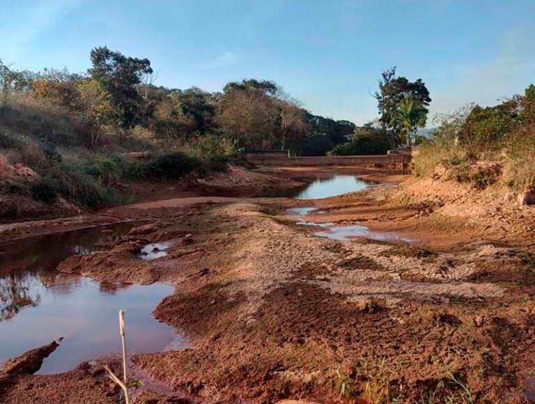 Estiagem em Itabira tende a ser prolongada e população precisa fazer uso racional de água sem desperdícios