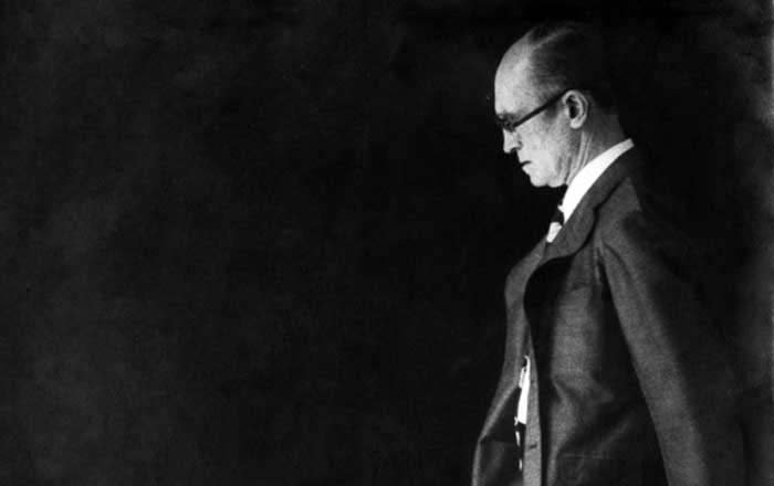 Carlos Drummond de Andrade – O Farmacêutico do Ar