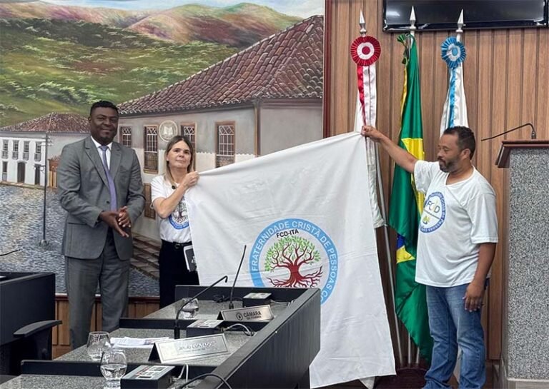 Câmara de Itabira ouve cobrança por acessibilidade na véspera do Dia Internacional da Pessoa com Deficiência