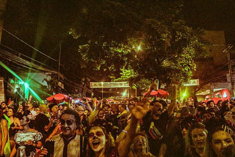 Conheça o Bloco Fúnebre, que abre oficialmente o Carnaval de BH na madrugada de sexta para sábado