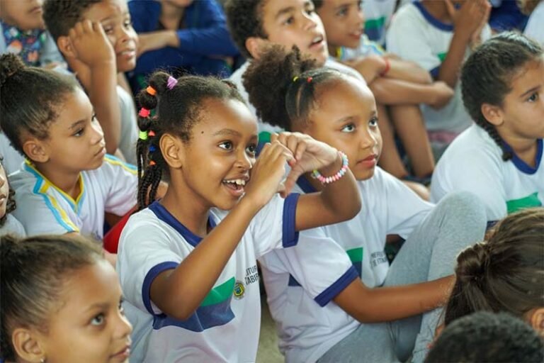 Itabira recebe pelo segundo ano o Selo Ouro do Compromisso Criança Alfabetizada