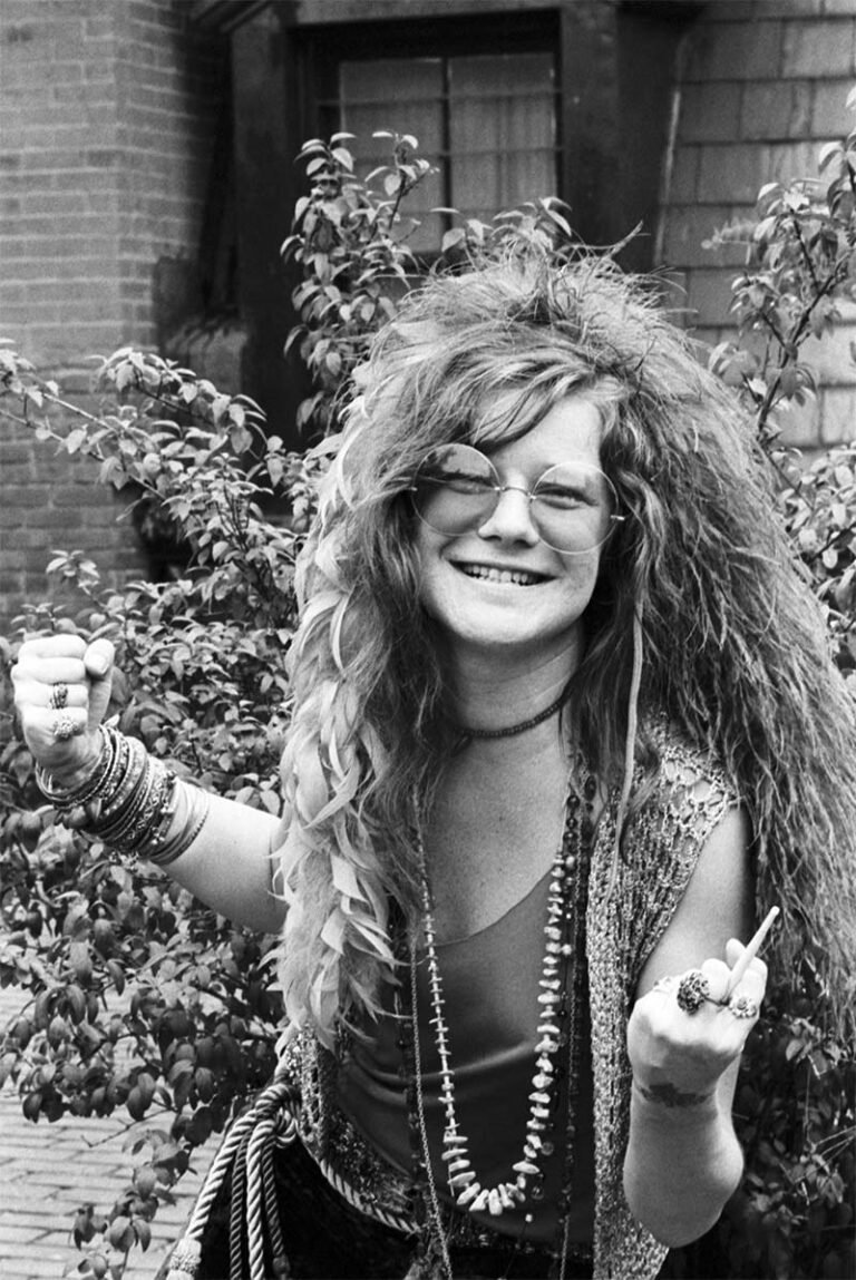 No ano em que completaria 83 anos, biografia de Janis Joplin é relançada no Brasil