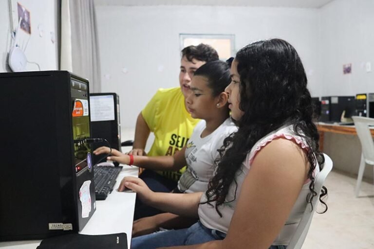 ONG lança estratégia nacional para enfrentar abusos e riscos on-line contra crianças e adolescentes