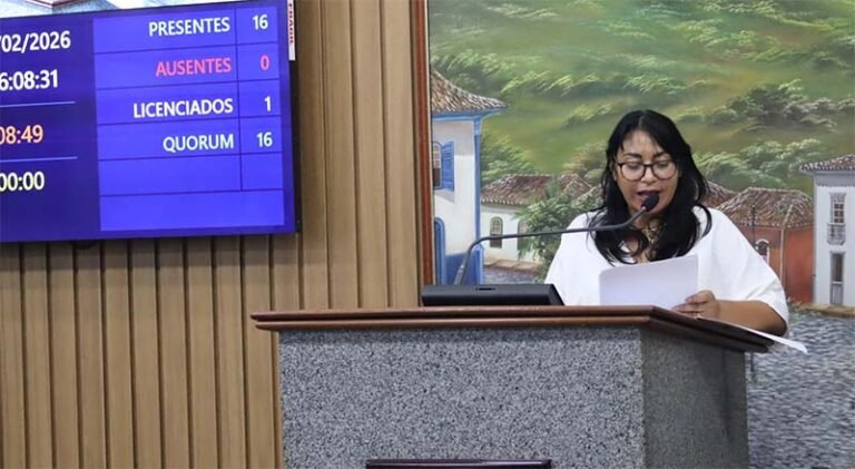 Câmara de Itabira abre ano legislativo com discurso conciliador da secretária de Governo, mas com críticas à oposição