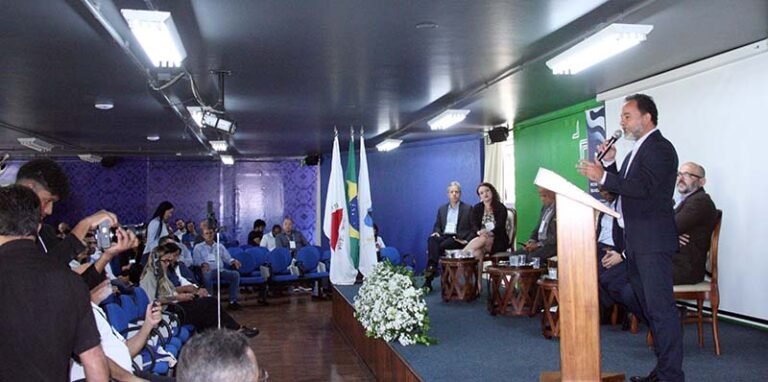 Congresso Mineiro de Saneamento fortalece debate em Itabira sobre universalização e alerta sobre riscos da privatização