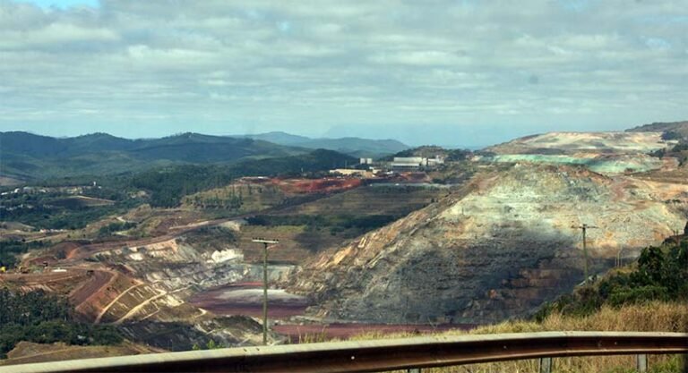 Mineração não garante desenvolvimento econômico e destrói o meio ambiente, aponta estudo