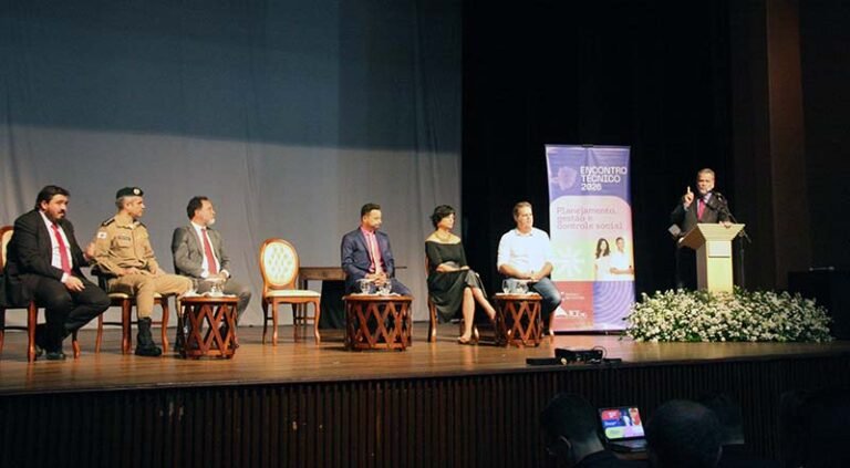 TCMG abre reunião itinerante em Itabira com premiação de alunos em concurso de redação e desenho sobre cidadania e integridade
