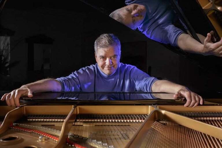 Túlio Mourão, ex-Mutantes e do Clube da Esquina, junta-se à Orquestra Ouro Preto para celebrar a música mineira