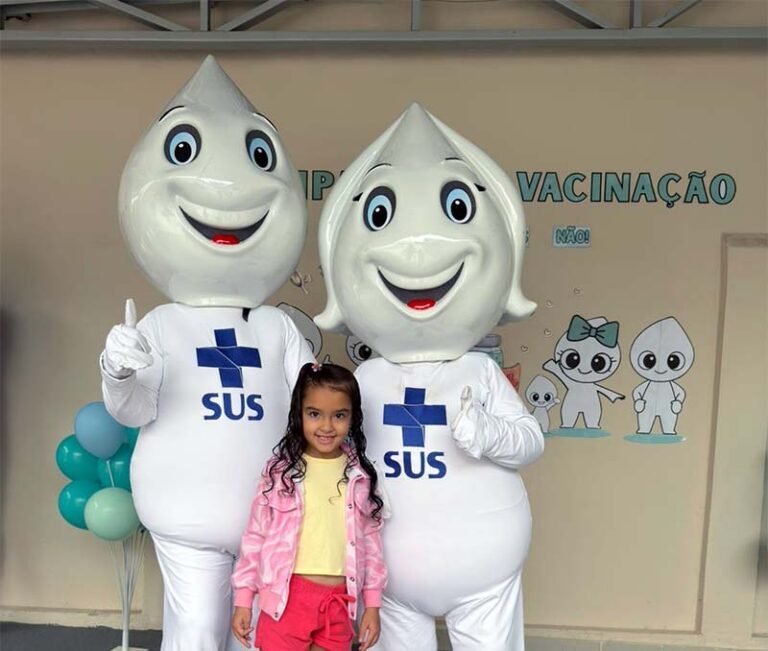 Itabira vacina mais de 1,3 mil pessoas no Dia D e campanha segue até maio