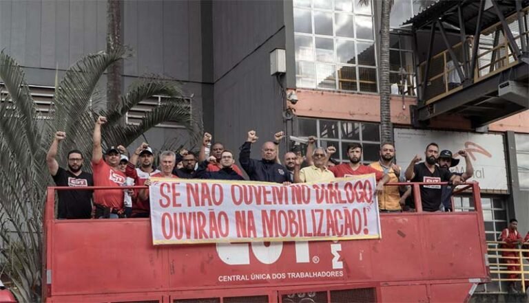 ArcelorMittal recua e negociações sobre turno são reabertas em João Monlevade