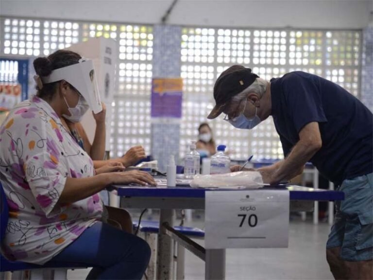 Cresce o número de eleitores de 70 anos e mais no Brasil