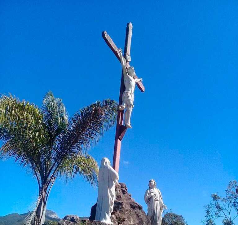 Santuário do Caraça celebra Corpus Christi com missa e procissão