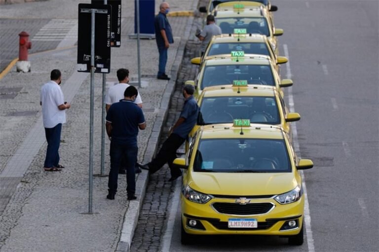 Motoristas de aplicativos e taxistas já podem solicitar análise de crédito para renovação de frota