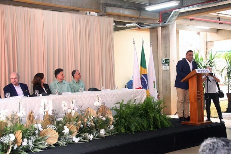 André Viana destaca o que deve ser o papel social das empresas na inauguração de laboratório da Medicina do UniFuncesi financiado pela Vale