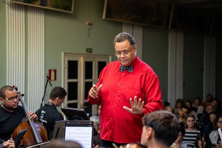 Palestra musical celebra legado de Nelson Freire e aborda caminhos para a profissionalização artística