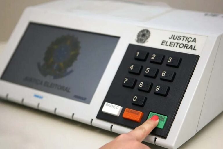 Com o fim da pré-campanha, candidatos já podem pedir votos a partir deste domingo (16)