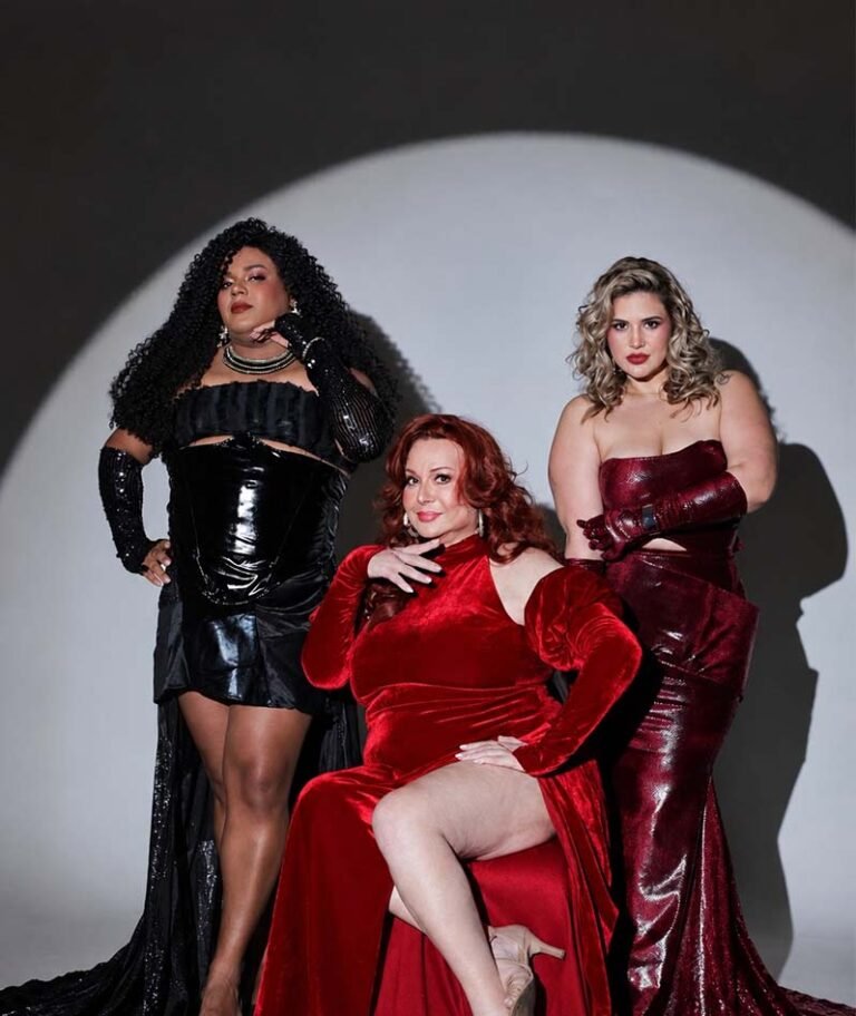 Fashion Weekend Plus Size une três gerações de mulheres em editorial que celebra corpos gordos e resistência LGBTQIAPN+