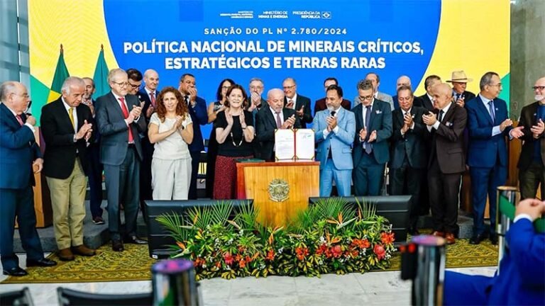 Lula sanciona Política Nacional de Minerais Críticos e Estratégicos e Marco Antônio Lage assume cadeira no Conselho Nacional