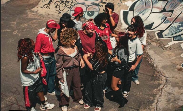 Mostra de Teatro de Rua de Itabira começa nesta quinta-feira (17) com cortejos, oficinas e atrações na pracinha do Pará
