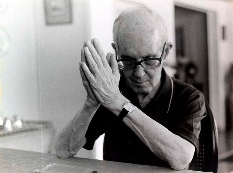 Januário Bueno – há 99 anos