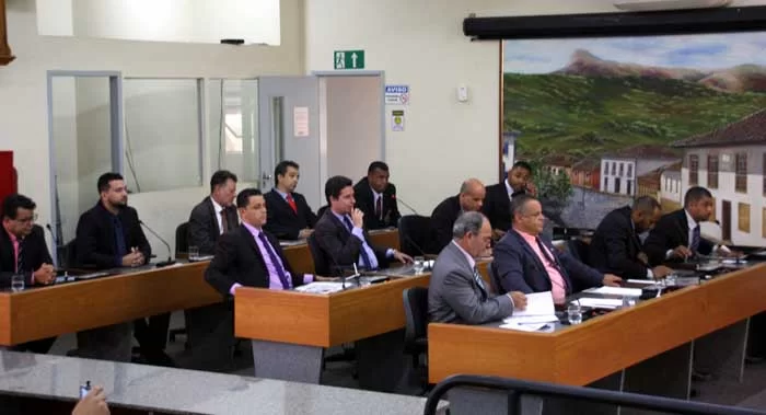 Câmara realiza sessão inócua na primeira do ano. Só teve blá-blá-blá repetido de reuniões passadas