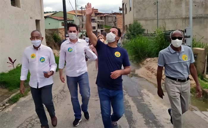 Pelo teste RT-PCR, Marco Antônio Lage confirma que está com covid-19. Fica em isolamento, mas segue em campanha pelas redes sociais