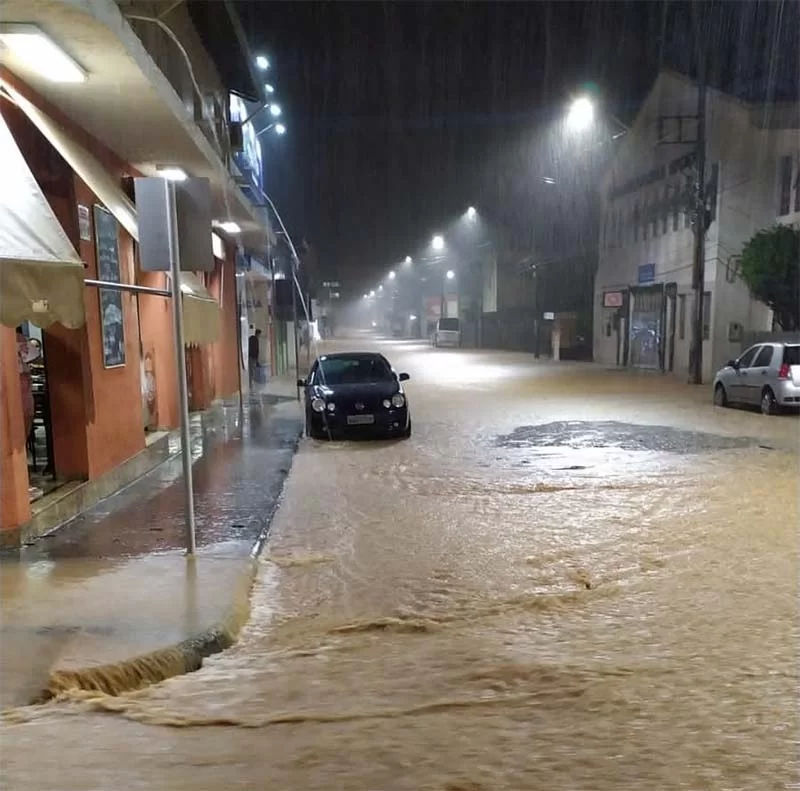 Chuvas voltam assustar moradores de Santa Maria de Itabira neste início de ano