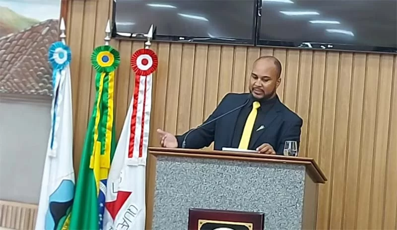 Por ter sido travesti, vereador diz sofrer com baixarias e mesmo sendo oposição pode votar favorável ao projeto do Conselho LGBTQIA+