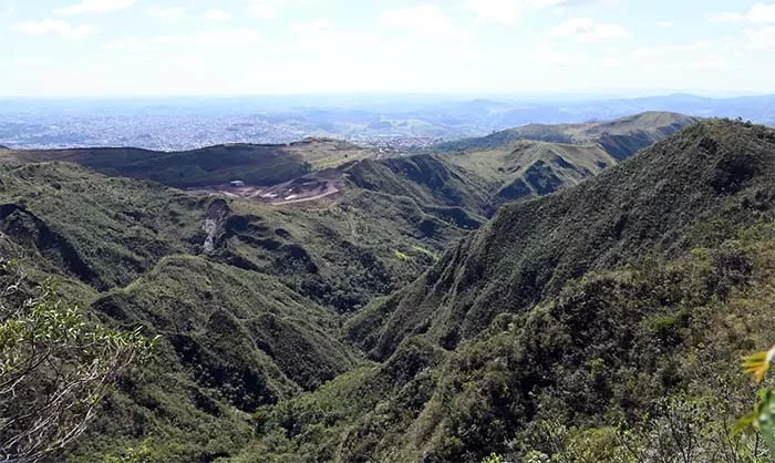 Zema coloca prima de chefe de mineradora em órgão que decide mineração na Serra do Curral