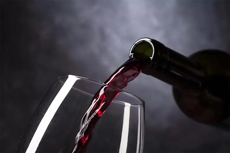 Pesquisa multicêntrica investiga o papel do vinho tinto na modulação da microbiota intestinal