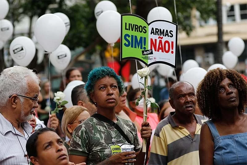 Ataques às escolas demandam o desenvolvimento de políticas públicas, diz pesquisadora