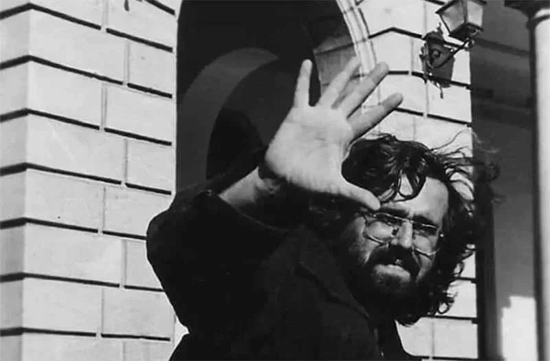 Poeta dadamídia, Marcelo Dolabela é mais uma vez lembrado para ser homenageado por parceiros e amigos, na sexta-feira, no Matriz, BH
