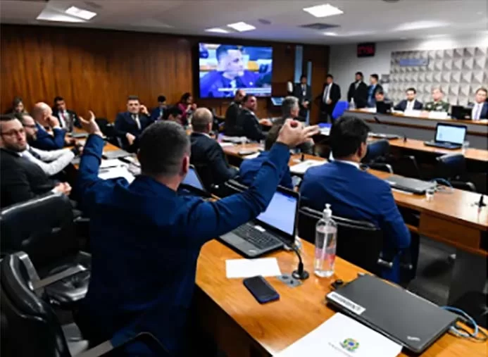 Análise de documentos sigilosos da Abin e Coaf devem indicar rumo da CPMI do 8 de janeiro