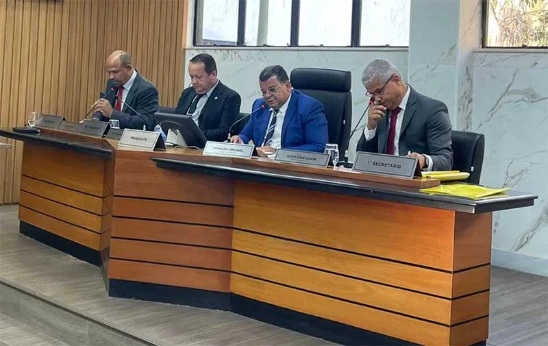 “Os R$ 100 milhões da Vale na Unifei são migalhas se comparados com os R$ 500 milhões que investe em clube de Vitória”, compara Heraldo Noronha
