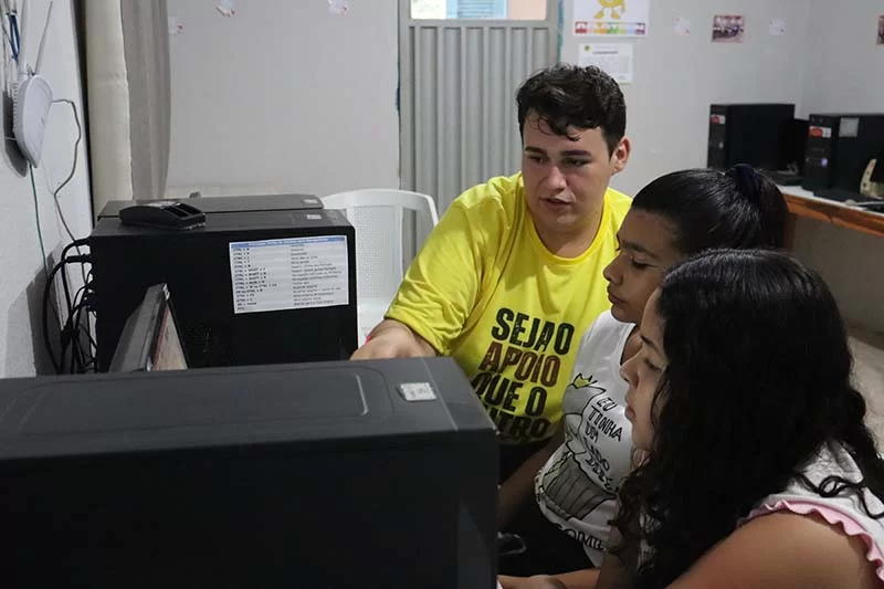 Volta às aulas: 10 dicas para identificar bullying e cyberbullying com crianças e adolescentes