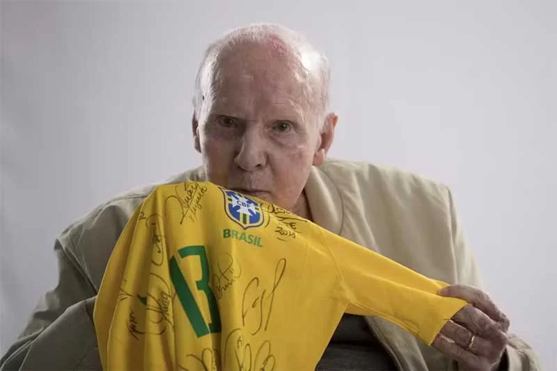 Morre o tetracampeão mundial brasileiro, Mário Jorge Lobo Zagallo, aos 92 anos