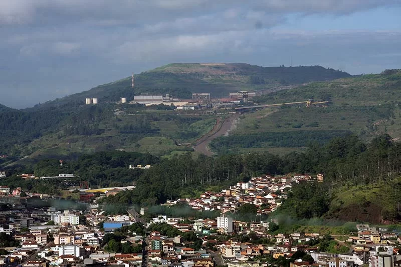 Após negociar minério da Serra Serpentina com a Anglo, Vale dá início a processo de licenciamento ambiental para ampliar minas de Itabira
