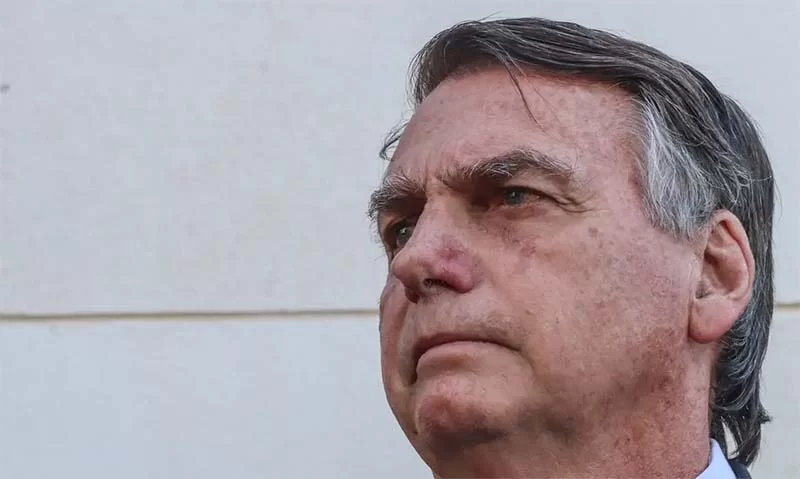 STF determina que Bolsonaro, investigado pela tentativa de golpe de Estado, entregue passaporte à Justiça para não se ausentar do país