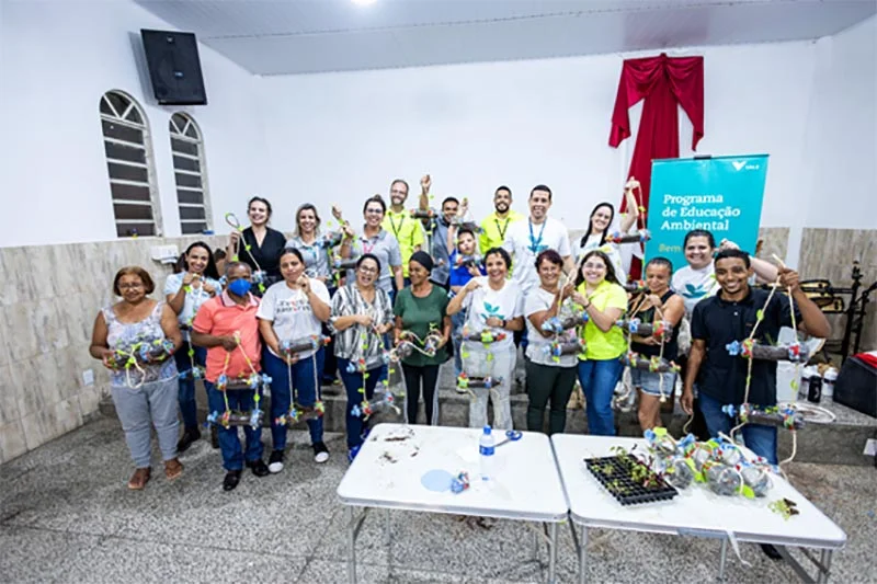 Moradores do bairro Nova Vista participam de ação de incentivo ao descarte correto de resíduos
