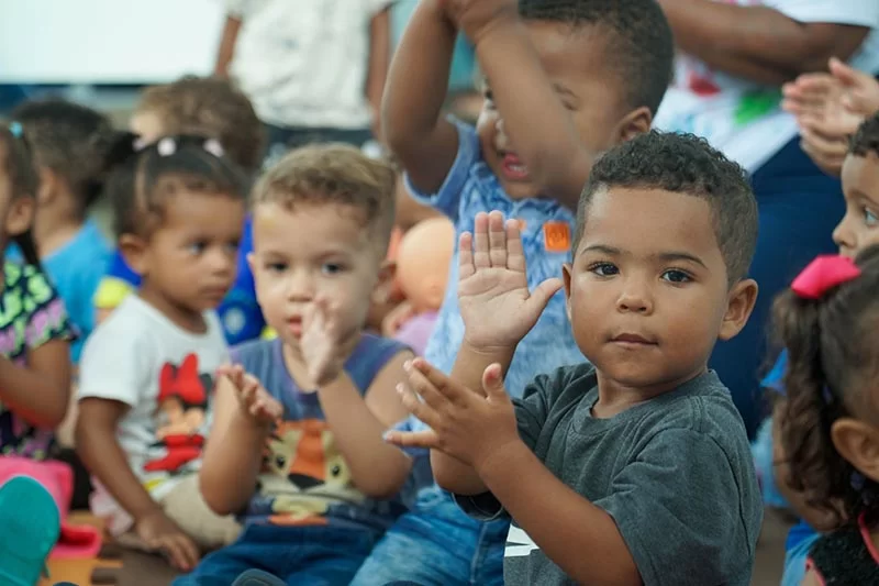 Mães do bairro Fênix contam com mais conforto e segurança para deixar seus filhos no CMEI reformado