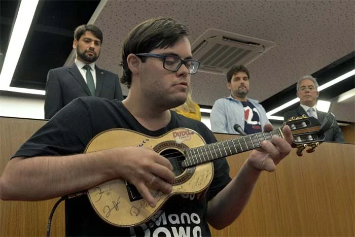 Comissão da Pessoa com Deficiência da ALMG debate políticas de inclusão já preparando para celebrar o Dia Mundial da Síndrome de Down