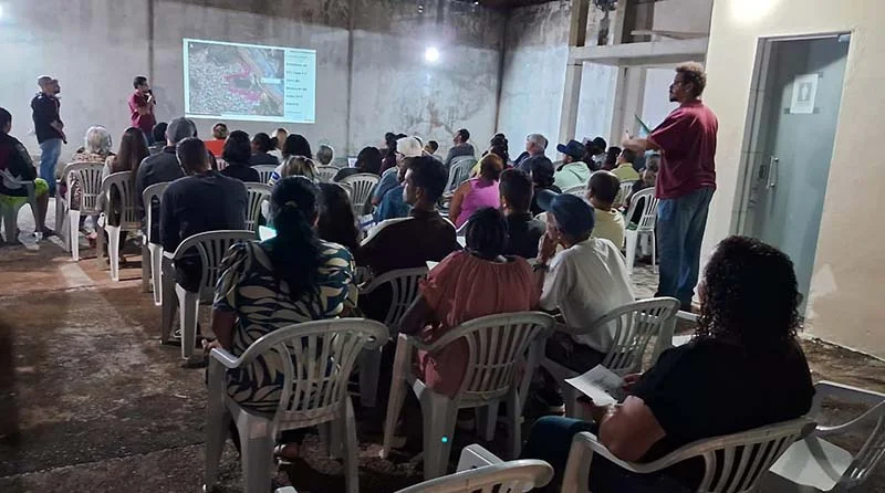 Sem transparência, Vale mantém moradores atingidos pelas obras de descaraterizacao da barragem do Pontal angustiados e inseguros