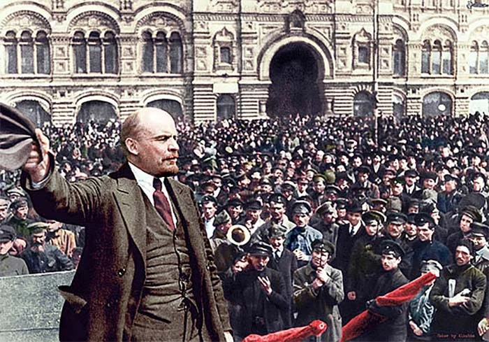 O Estado e a Revolução, de Lênin, ganha nova edição pela Edipro, fundamental para entender a transição para o socialismo