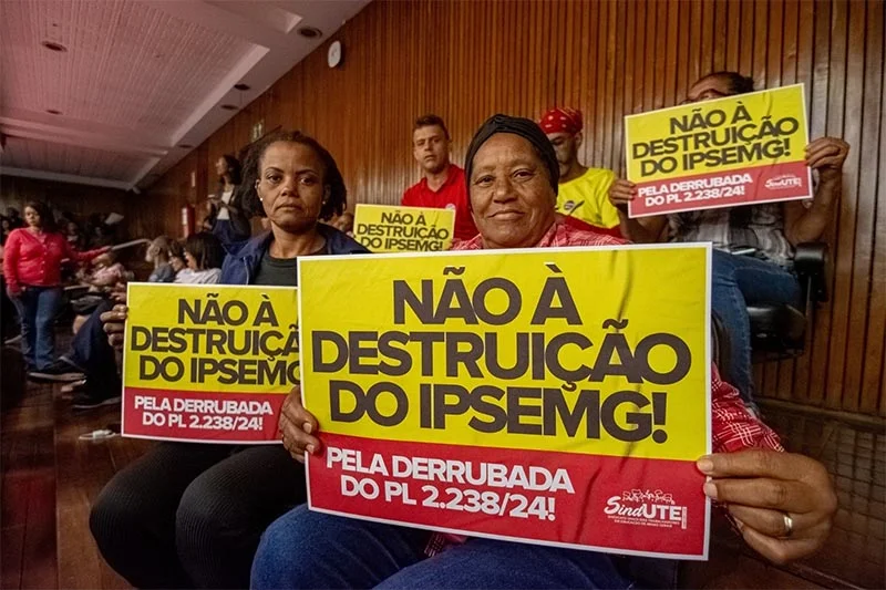 Paralisação dos servidores da Educação de MG contra o aumento da contribuição do IPSEMG