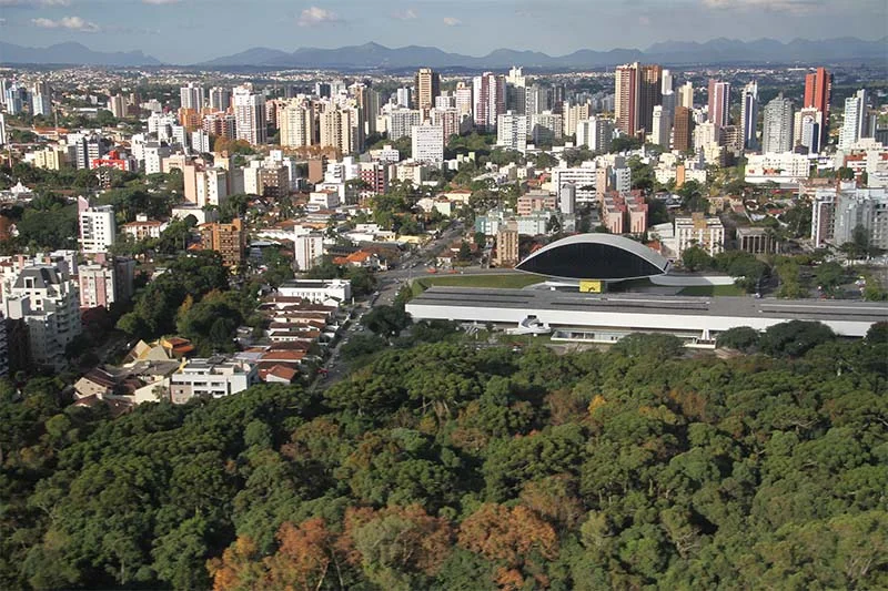 O impacto das cidades inteligentes, conectadas e arborizadas, na sociedade e na economia