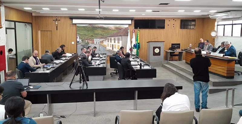 CPI da Água responsabiliza Saae e Prefeitura pelo desabastecimento e pela má qualidade da água em Itabira sem apontar a maior culpada, a mineradora Vale