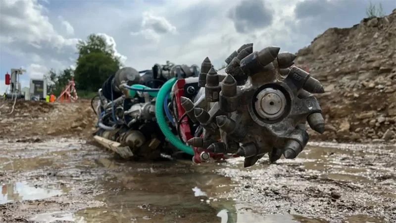 Mineração do futuro, com IA e robótica, pode viabilizar extração de hematita remanescente em Itabira por mina subterrânea