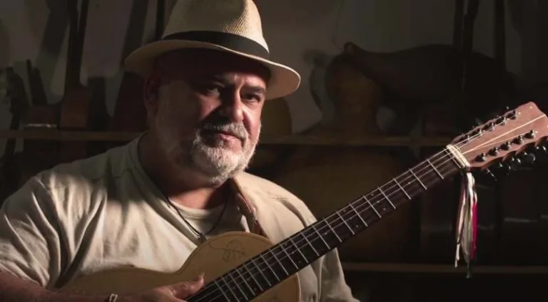Documentário sobre Levi Ramiro, violeiro e artesão, estreia neste domingo (22), no Music Box Brasil