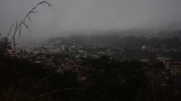 Sucessivos e duradouros “apagões” em Itabira podem gerar multa à Cemig de R$ 2 milhões por danos morais coletivos 